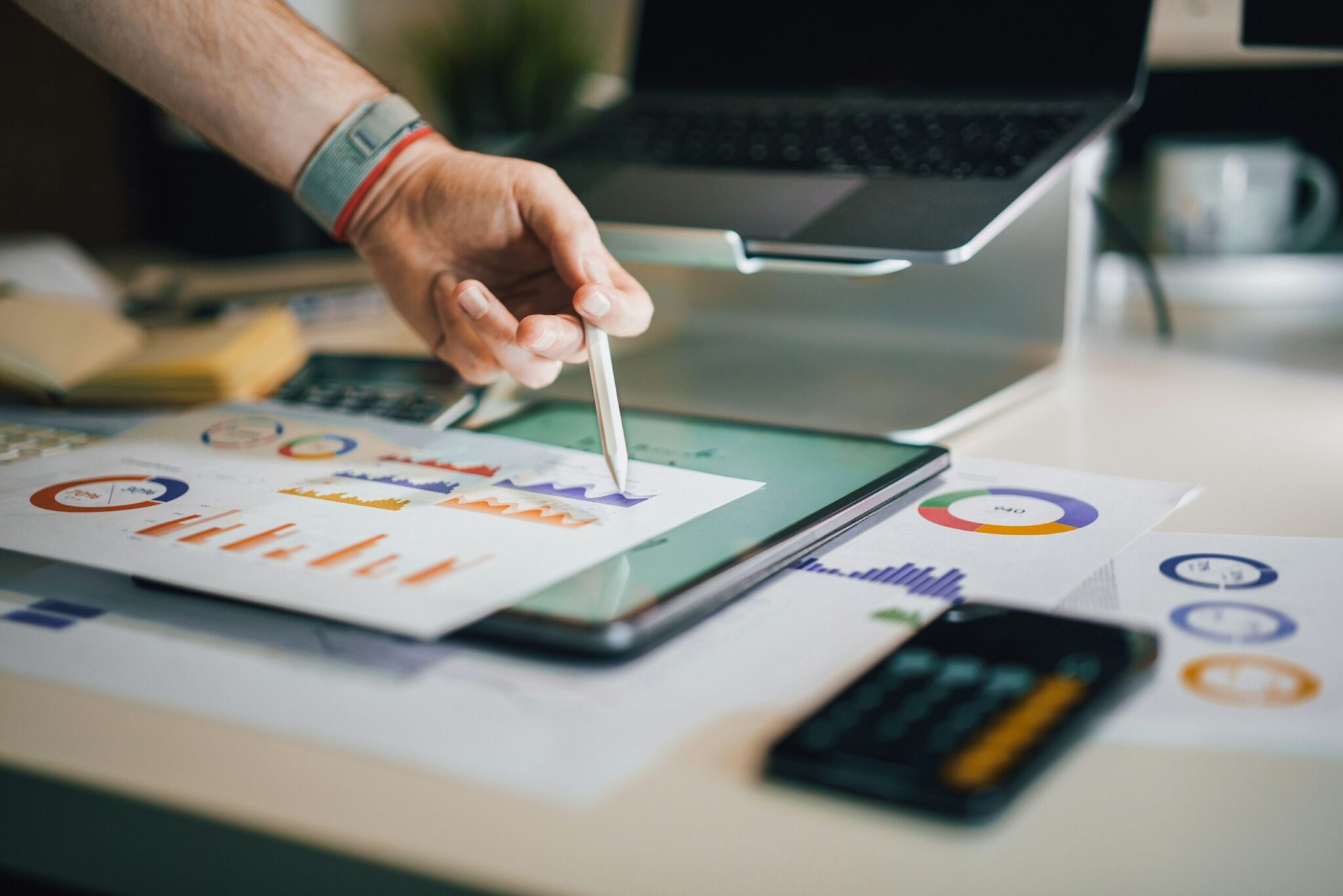 jakub-zerdzicki-ykgLX_CwtDw-unsplash-scaledjpg | ALCON DTS: Austin, TX Best Managed IT Support Services a person is writing on a piece of paper